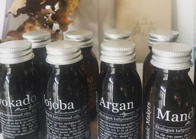 Köp oljor och produkter på Arheden Hälsa.